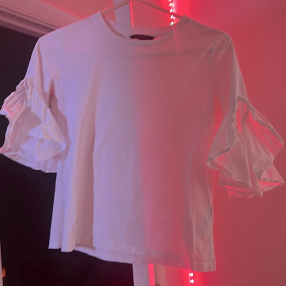 Banana Republic white shirt with flare ruffle sleeves.  Perfect